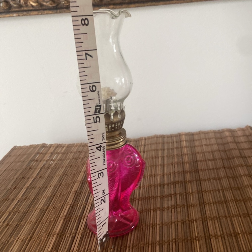 Vintage Pink Glass Oil Kerosene Lamp Fish Design Clear Top Medium Sized 8 Inches - Picture 7 of 7